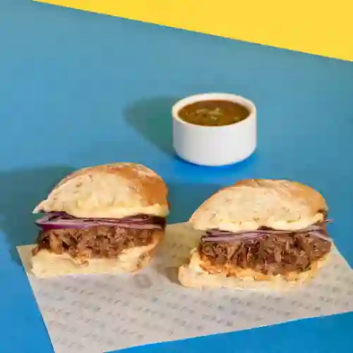 Sándwiches de Birria