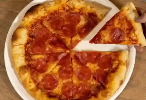 Pizza Pepperoni Mediana 8 Porciones