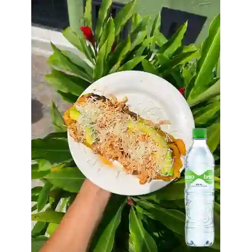 Combo Maduro Pollo Desmechado + Brisa con Gas 600ML