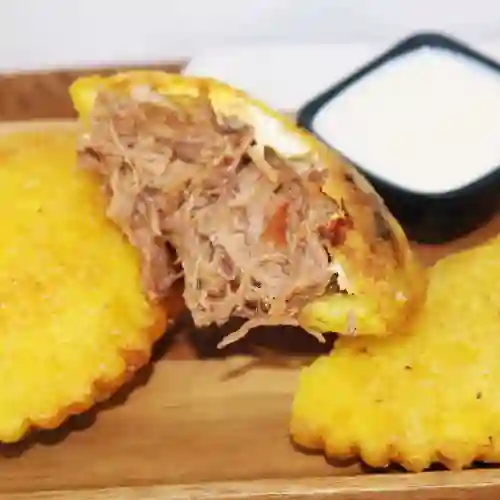 Arepa de Huevo y Carne