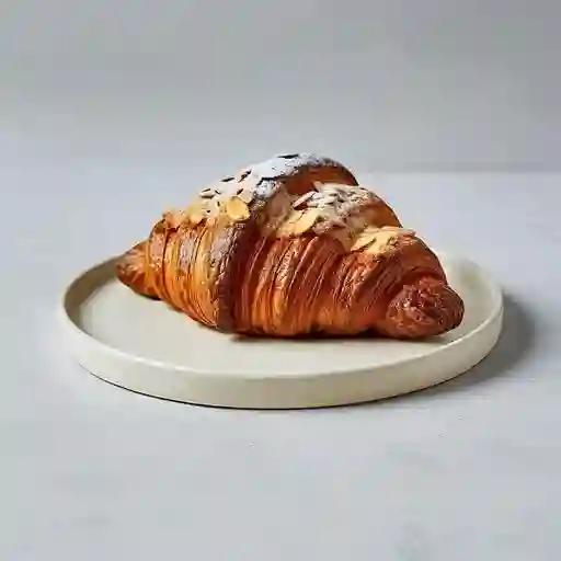 Croissant De Almendras