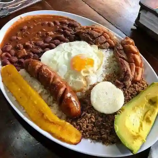 Bandeja Paisa