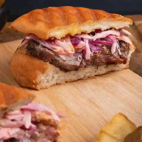 Sándwich de Res Brisket