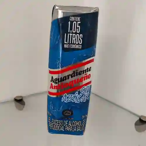 Aguardiente Antioqueño Tapa Azul Tetra