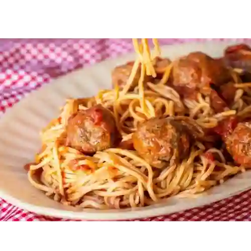 Albondigas con Pasta Al Gusto