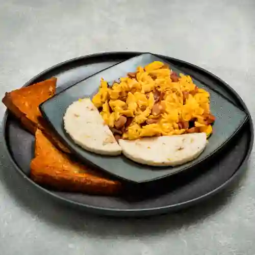 Huevos Salchicha y Tocineta