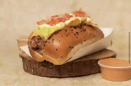 Perro chingón carne desmechada bbq