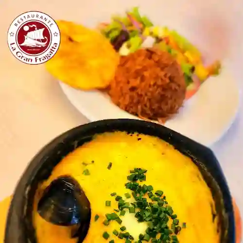 Cazuela de Mariscos Mediana