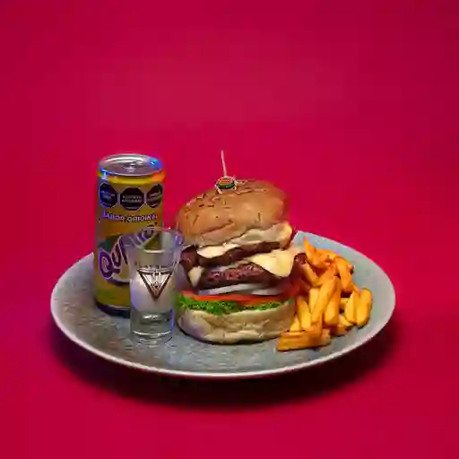 Hamburguesa doble carne en combo