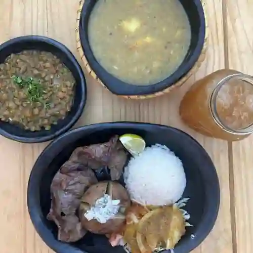 Almuerzo Ejecutivo (Carne Asada)