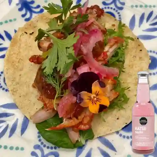 Taco Cochinita Pibil +Hatsu Frambuesa Rosas 300ml