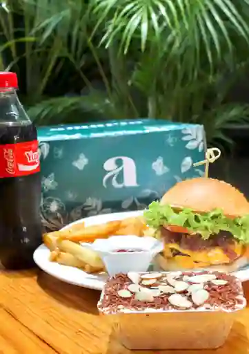 Combo House Burguer + Postre Napoleón