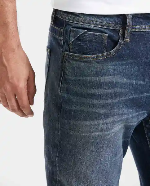 Jean Slim Fit Famous Azul Clásico Oscuro Talla 32 / 32 Chevignon