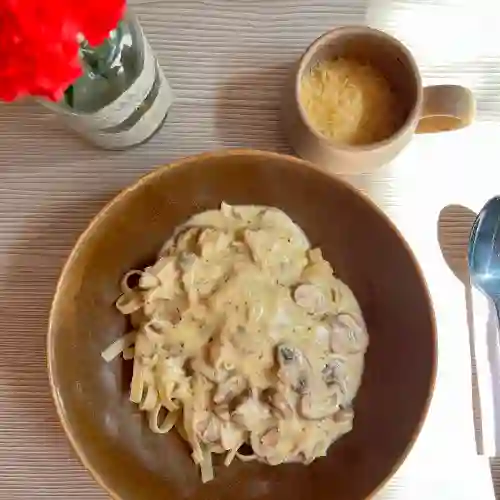 Pasta de Pollo con Champiñones