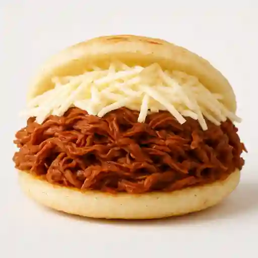 Arepa con Desmechada