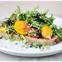 Tostada de Tomate y Selvatica