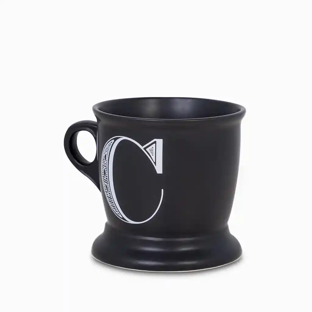 Ambiente Gourmet Mug con Letra C Negro