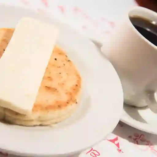 Desayuno con Arepa