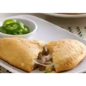 Empanada de Trigo de Carne con Queso