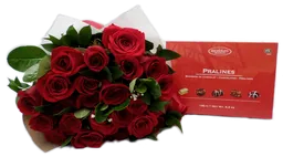 Rosas Rojas Bouquet 24 Flores Frescas Y Chocolates