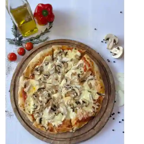 Pizza de Pollo y Champiñones