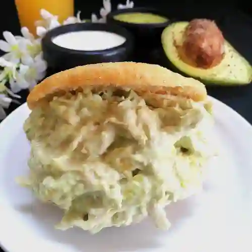 Arepa Reina Pepiada