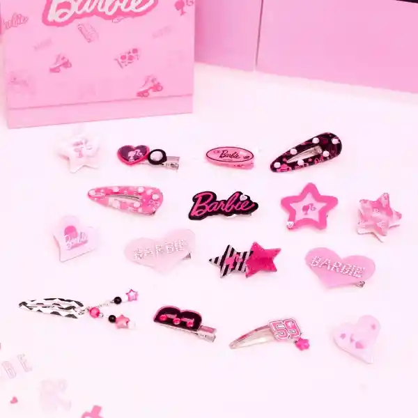 Set Hebilla Para Cabello Corazón Colección Barbie Miniso