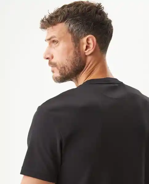 Camiseta Tech Graphic Negro Sombrío Ultraoscuro S Chevignon