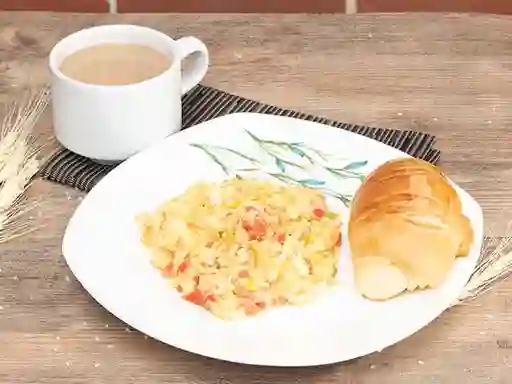 Huevos Al Gusto Pan y Café Leche