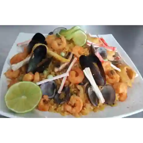 Paella Mixta con Mariscos