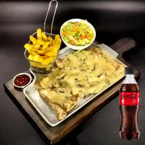 Pechuga Pollo Salsa Champiñones 300gr +CocaCola S/az 400ml