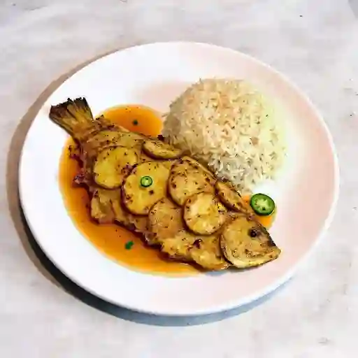 Filete De Pescado Al Ajillo