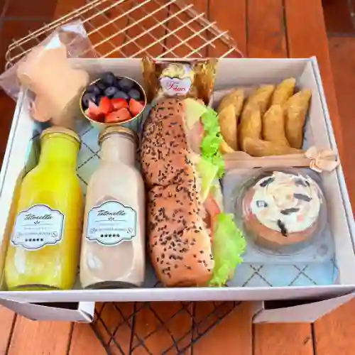 Desayuno Deluxe Empanaditas