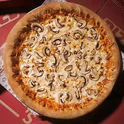 Pizza Pollo con Champiñones (M)