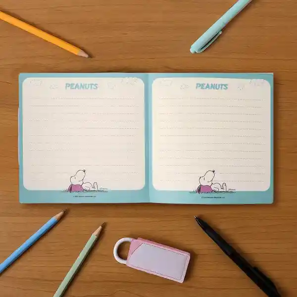 Cuaderno B 80 Hojas Serie Snoopy Colorful Vintage Miniso