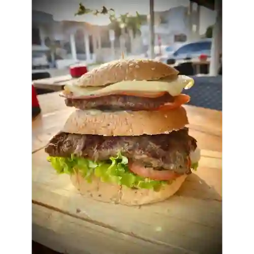 Hamburguesa de Carne y Lomito