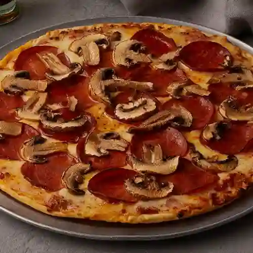 Pizza Pepperoni y Champiñones