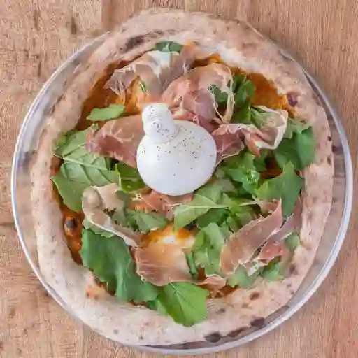 Pizza burrata y serrano