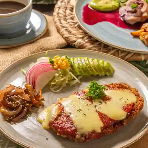 Milanesa en Salsa Napolitana