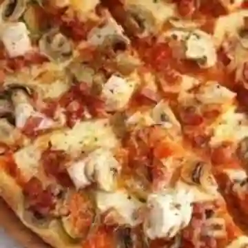 Pizza Pollo-champiñones Al Ajillo