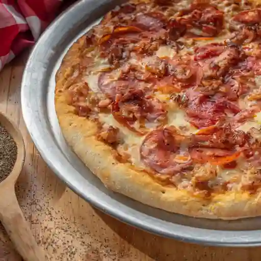 Pizza Mediana Toscana M +Coca-cola1.5l