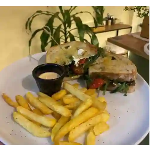 Sandwich Caprese
