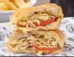 Sandwich De Pollo Desmechado