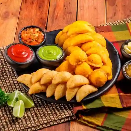 Picada X 90 Empanaditas y Pastelitos Cocteleros
