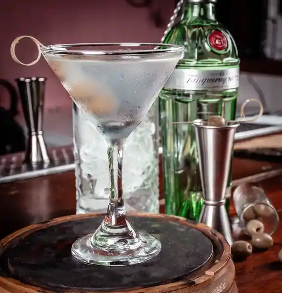 Dry Martini Cocktail