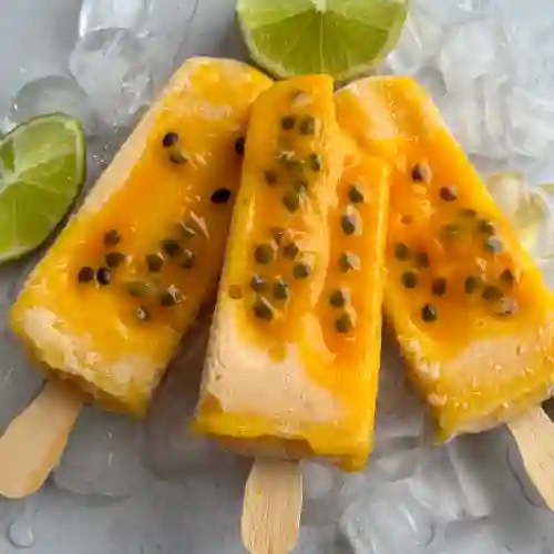 Paleta Maracumango Rellena Lecherita