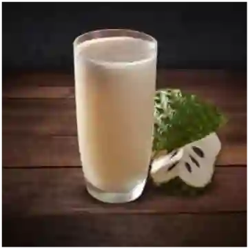 Jugo de Guanabana en Agua