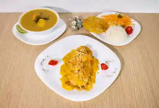 Salmon en Salsa Marinera