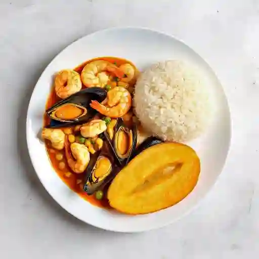 1/2 Cazuela De Mariscos