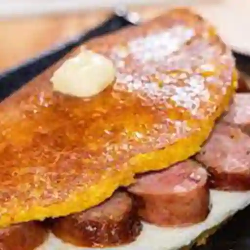 Cachapa con Queso y Chorizo
